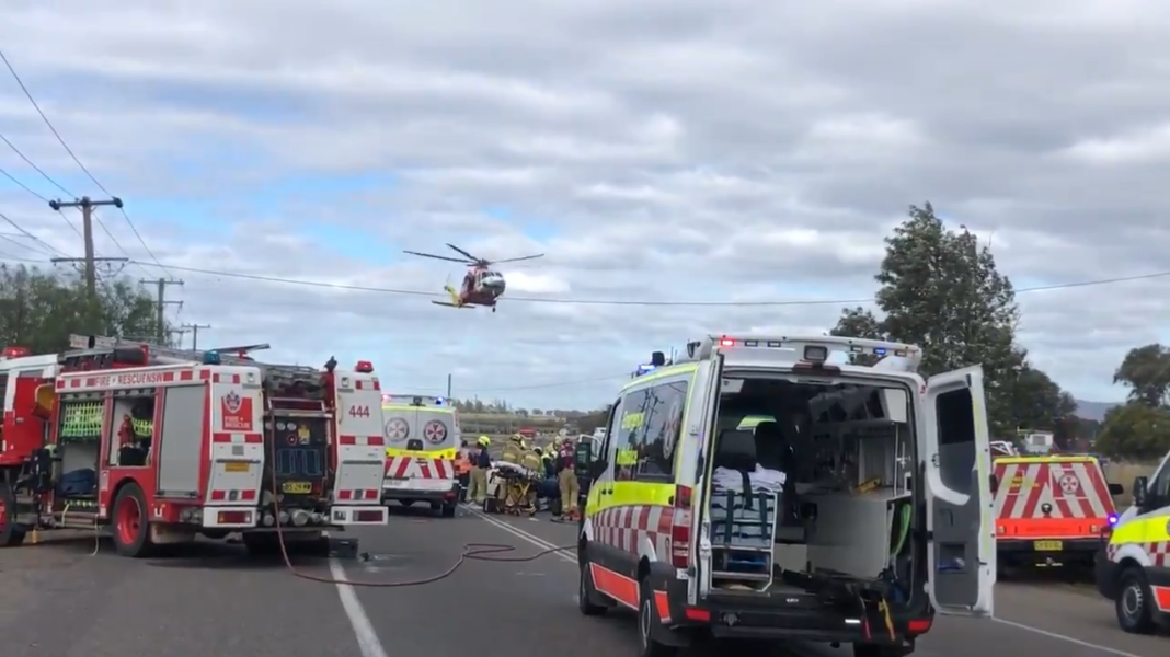 FIVE INJURED IN NEW ENGLAND HIGHWAY CRASH NBN News