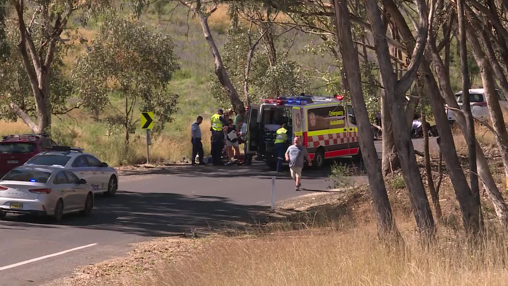 MOTORCYCLIST LUCKY TO ESCAPE SERIOUS HARM IN TAMWORTH CRASH NBN News