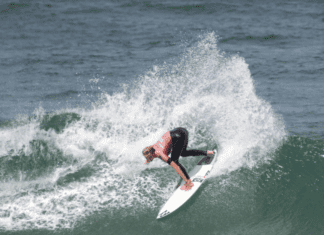 MACY AND MOLLY THROUGH TO QUARTERS